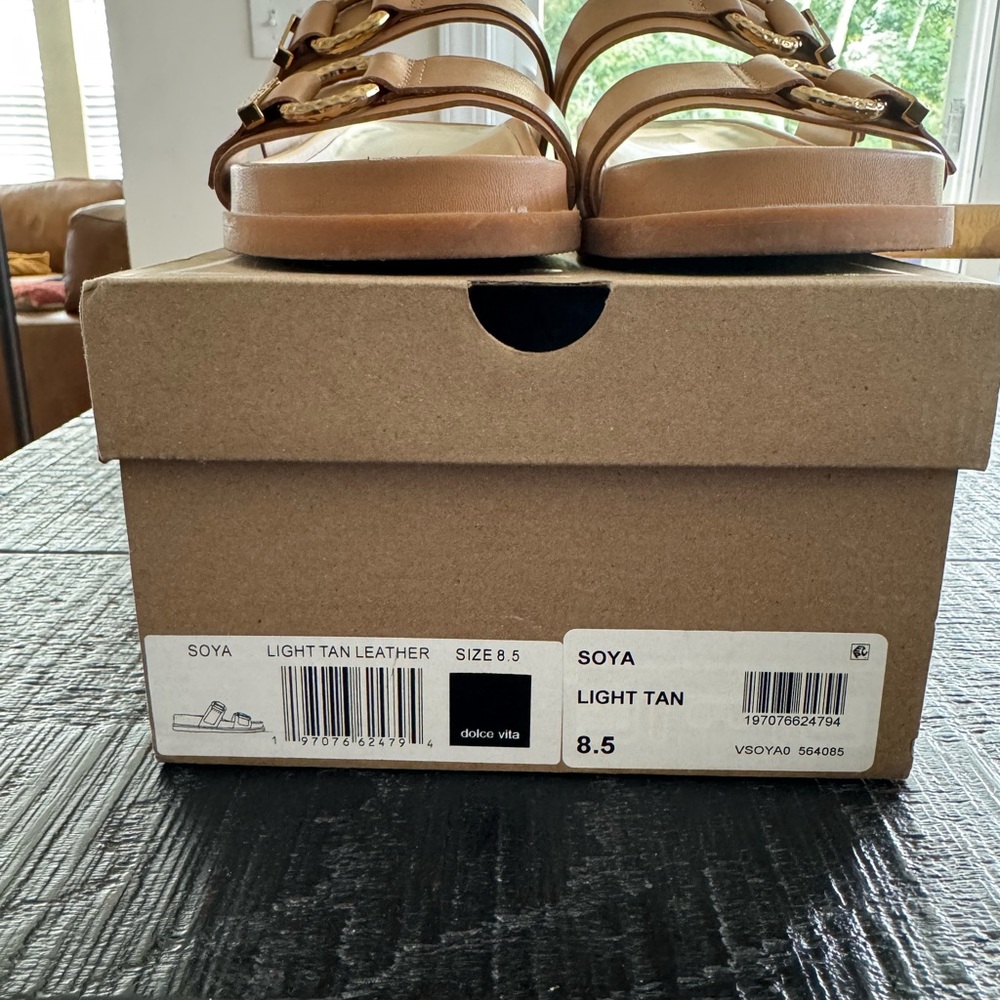 Dolce Vita Soya Tan Leather Sandals - Picture 2 of 4